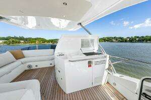 2016 Sunseeker Manhattan 65 thumbnail 45