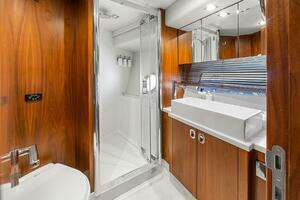 2016 Sunseeker Manhattan 65 thumbnail 61