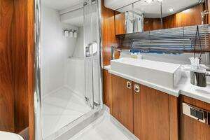 2016 Sunseeker Manhattan 65 thumbnail 65