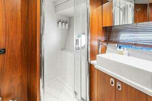2016 Sunseeker Manhattan 65 thumbnail 62