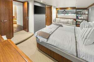 2016 Sunseeker Manhattan 65 thumbnail 83