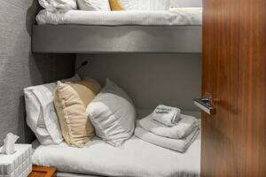 2016 Sunseeker Manhattan 65 thumbnail 78