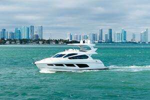 2016 Sunseeker Manhattan 65 thumbnail 14