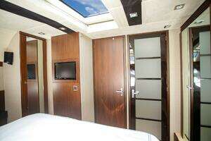 2014 Fairline Squadron 65 thumbnail 27