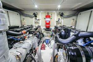 2014 Fairline Squadron 65 thumbnail 36