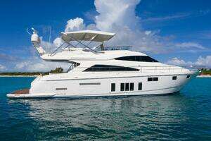 2014 Fairline Squadron 65 thumbnail 1