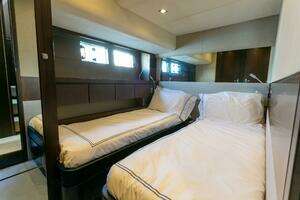 2014 Fairline Squadron 65 thumbnail 29