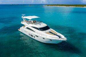 2014 Fairline Squadron 65 thumbnail 9