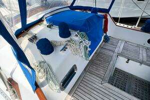 1986 Tayana Vancouver 42 thumbnail 14