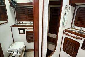 1986 Tayana Vancouver 42 thumbnail 51