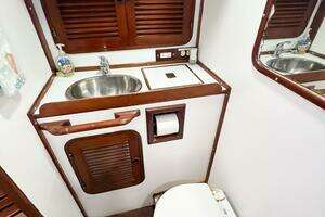 1986 Tayana Vancouver 42 thumbnail 53