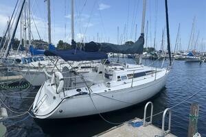 28ft Beneteau Yacht For Sale