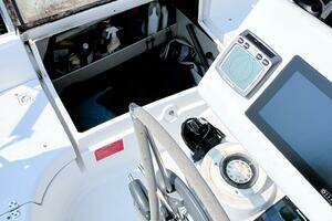 2002 Hunter 356 thumbnail 6