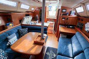 2002 Hunter 356 thumbnail 30
