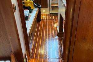 27ft Cape Dory Yacht For Sale