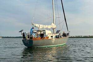 27ft Cape Dory Yacht For Sale