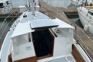 27ft Cape Dory Yacht For Sale