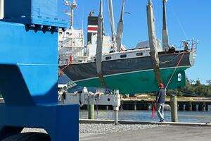 27ft Cape Dory Yacht For Sale