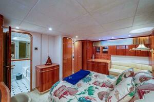 OCTOBER PRINCESS 72ft Viking Sport Cruisers Yacht For Sale