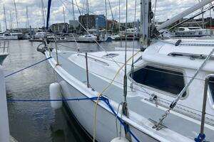 Wind Dancer 42ft Hunter Yacht For Sale