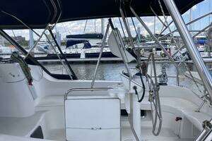 Wind Dancer 42ft Hunter Yacht For Sale