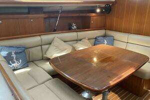 Wind Dancer 42ft Hunter Yacht For Sale