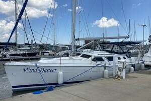 Wind Dancer 42ft Hunter Yacht For Sale