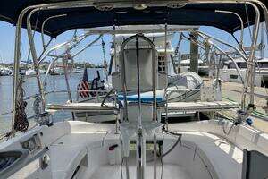 Wind Dancer 42ft Hunter Yacht For Sale
