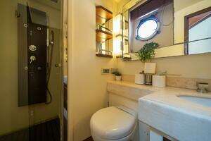 2010 Azimut 75 Fly thumbnail 45