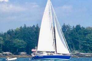 CUSTOM 2000 Sabre 452 Yacht For Sale in Yarmouth ME