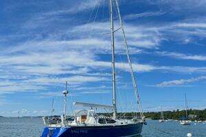CUSTOM 2000 Sabre 452 Yacht For Sale in Yarmouth ME