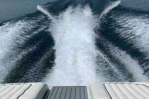 2006 Cobalt 343 thumbnail 5
