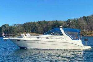 1996 Sea Ray 330 Express Cruiser thumbnail 1
