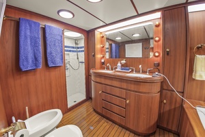 4 Umbrellas 78ft Jongert Yacht For Sale