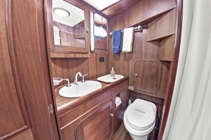 4 Umbrellas 78ft Jongert Yacht For Sale