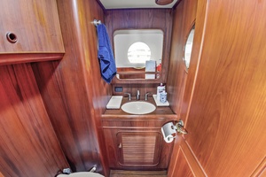 4 Umbrellas 78ft Jongert Yacht For Sale