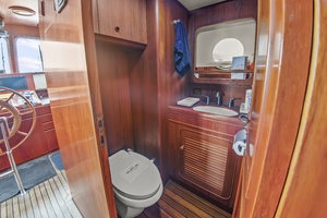 4 Umbrellas 78ft Jongert Yacht For Sale