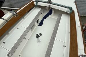 28ft Alerion Yacht For Sale