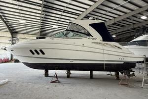 35ft Cruisers Yachts Yacht For Sale