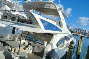 2014 Azimut Flybridge thumbnail 5