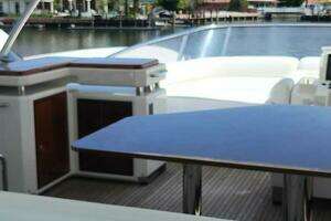 2014 Azimut Flybridge thumbnail 19