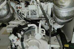 2014 Azimut Flybridge thumbnail 112