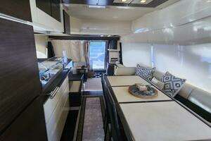 2014 Azimut Flybridge thumbnail 49