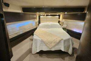 2014 Azimut Flybridge thumbnail 80