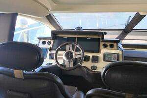 2014 Azimut Flybridge thumbnail 52