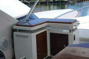 2014 Azimut Flybridge thumbnail 18