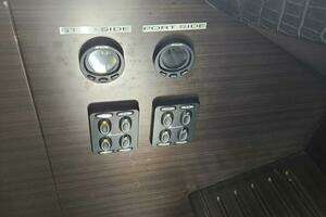 2014 Azimut Flybridge thumbnail 66
