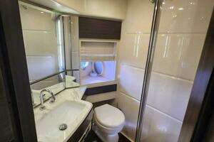 2014 Azimut Flybridge thumbnail 87
