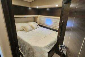 2014 Azimut Flybridge thumbnail 90