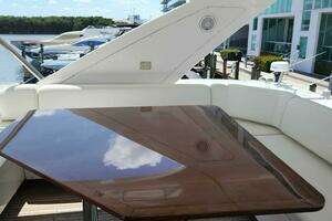 2014 Azimut Flybridge thumbnail 17
